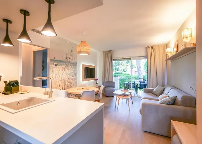 Paradis Bleu Tropez - 24 *